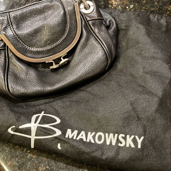 Beautiful small black shoulder or hand bag by B Makowsky - Picture 10 of 10